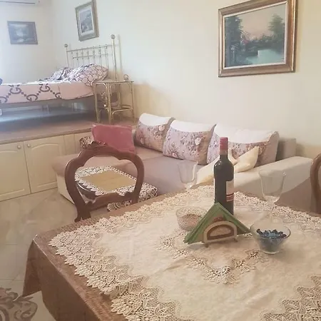 52 Булевард „Никола Петков“ Daire *