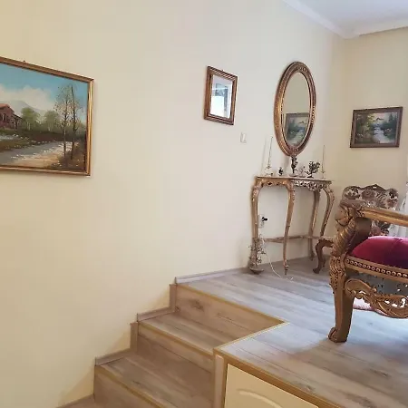 52 Булевард „Никола Петков“ 公寓 索菲亞